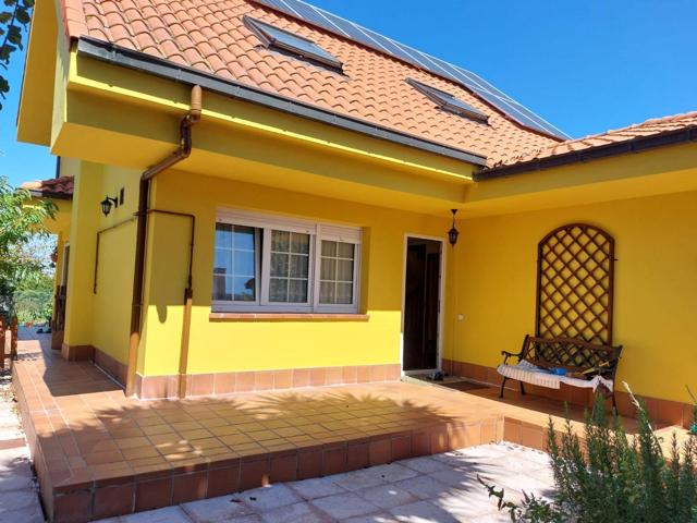 Casa En venta en Castiello De Bernueces, Gijón photo 0