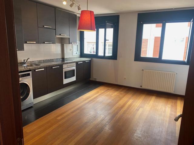 Piso En venta en Jesuitas, Gijón photo 0