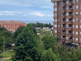 Piso En venta en Teodoro Cuesta, 12, Laviada, Gijón photo 0