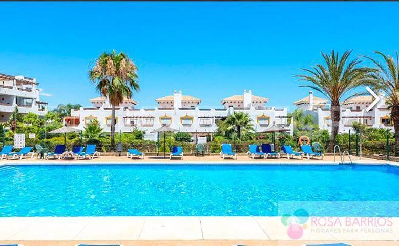 Piso En venta en Selwo, Estepona photo 0