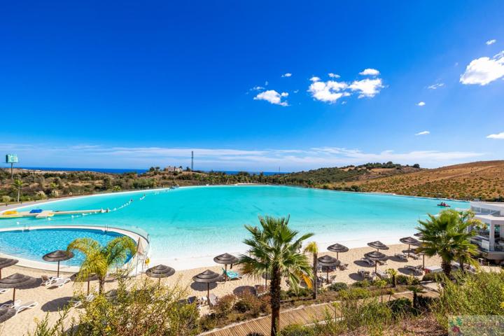 Piso En venta en Alcazaba Lagoon, Casares photo 0