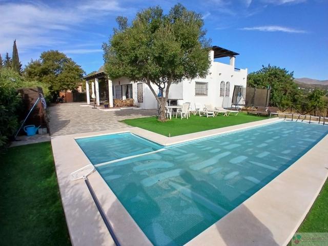 Casa En venta en El Padrón, Estepona photo 0