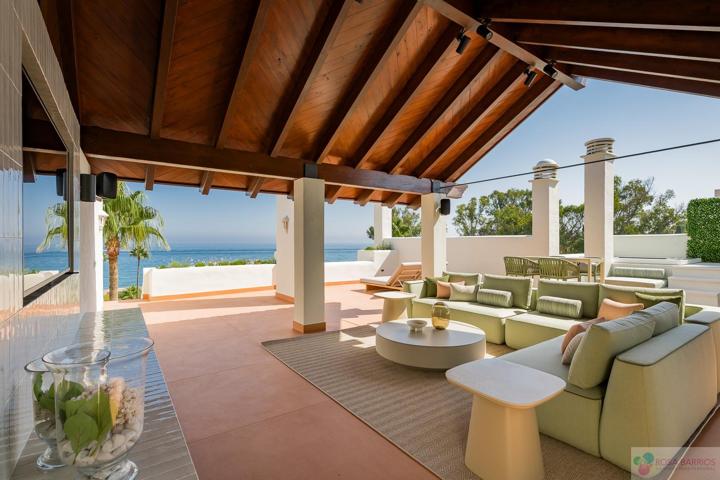 Casa En venta en El Velerin, Estepona photo 0