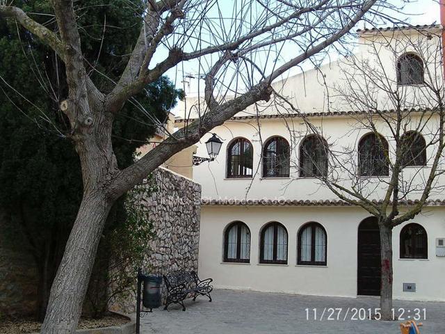 Enorme casa de pueblo con parcela photo 0