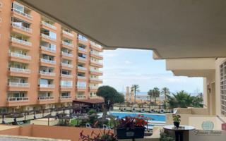 Piso En venta en Martínez Catena, 2ª Línea De Playa Puerto Deportivo, Fuengirola photo 0