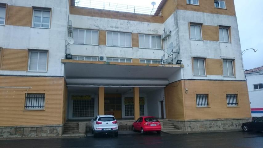 Nave Industrial En venta en Poligono Industrial, Plasencia photo 0