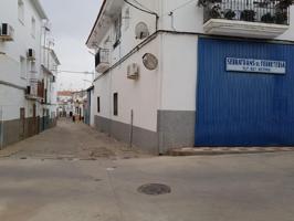 Local En venta en Serradilla photo 0