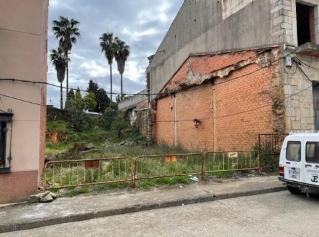 Terreno Urbanizable En venta en Centro, Cilleros photo 0