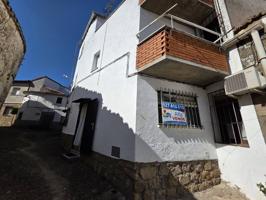 Unifamiliar Pareada En venta en Oliva De Plasencia photo 0