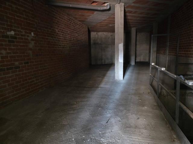 Local En venta en Céntrica, Plasencia photo 0