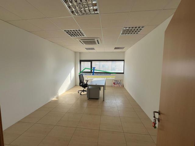 Oficina En alquiler en Varias, Mérida photo 0