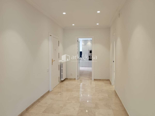 Piso Alquiler S-M Zona Plaza Tetuan photo 0