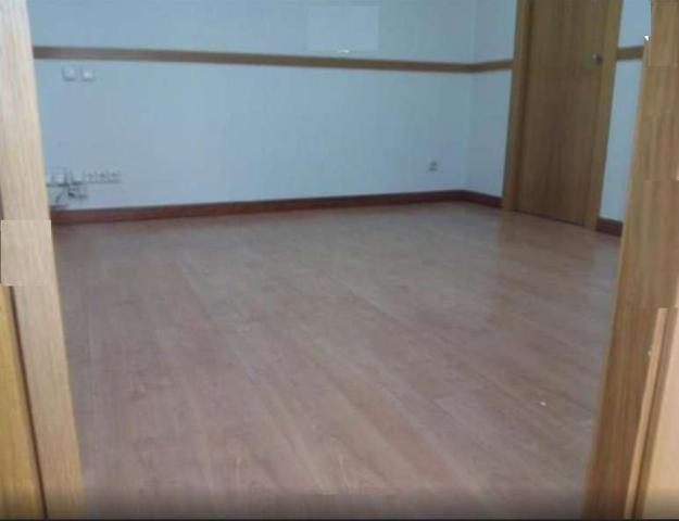 Salamanca ( Alamedilla- Paseo Estación), local 45 m2, 3 estancias. 550€ GRUPO INMONOVA photo 0