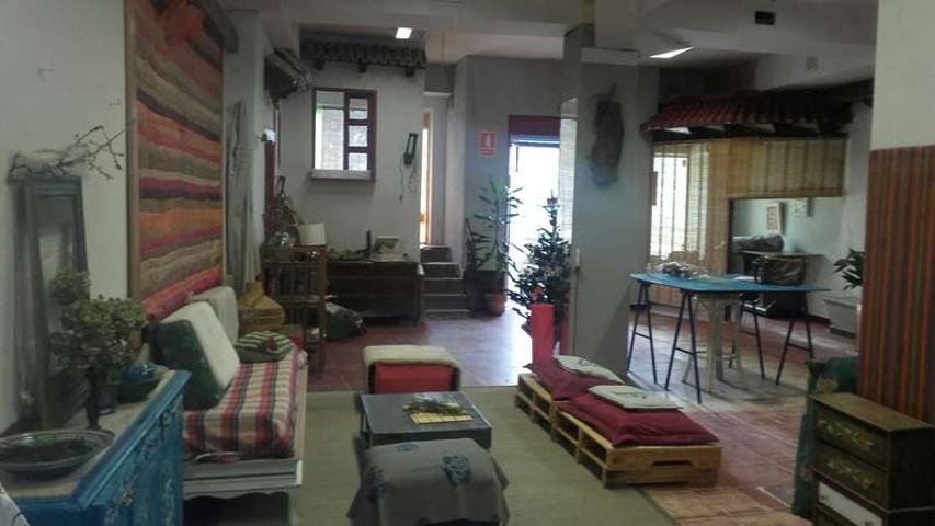 Salamanca ( Gran Vía- Centro);local alquiler 98 m2, 500€ photo 0