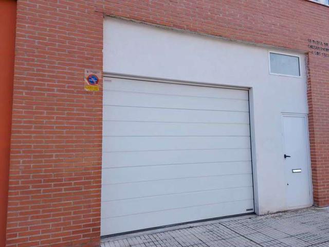 Salamanca( Alto del Rollo), local venta Y ALQUILER , 104 m2 ; 125000€- 499€ GRUPO INMONOVA photo 0