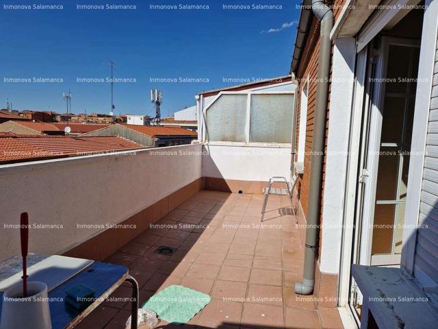 Salamanca (Estación autobuses- Campus ); ATICO 3d, 2wc, SS.CC. 950€ photo 0