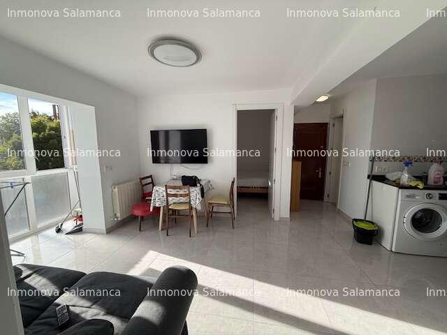 SALAMANCA (ESTACION DE AUTOBUESES) 3D 1 WC 800 EUROS photo 0