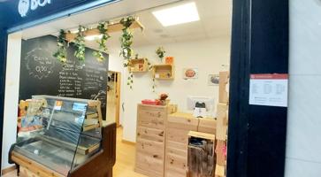 Local En venta en Vicalvaro, Madrid photo 0