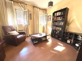 Piso En venta en Palomeras, Madrid photo 0