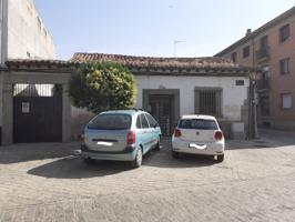 Unifamiliar Separadas En venta en Centro, San Martín De Valdeiglesias photo 0