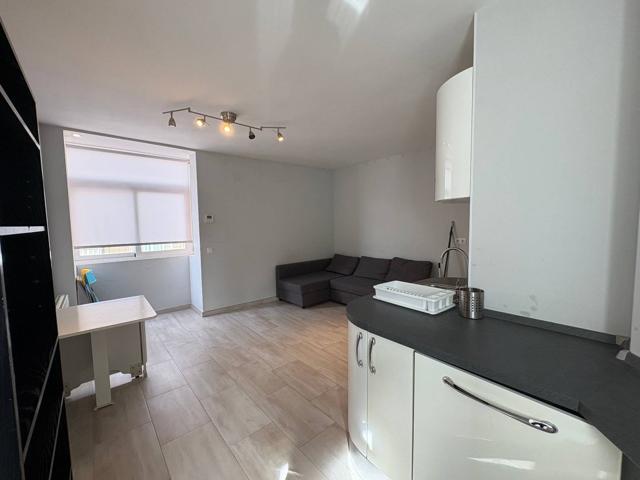 Piso En venta en Tetuán-valdeacederas, Madrid photo 0