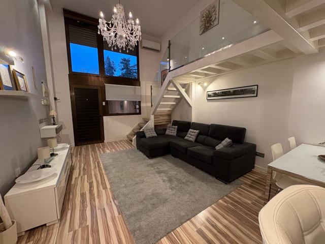 Dúplex En alquiler en Chamberí - Vallehermoso, Madrid photo 0