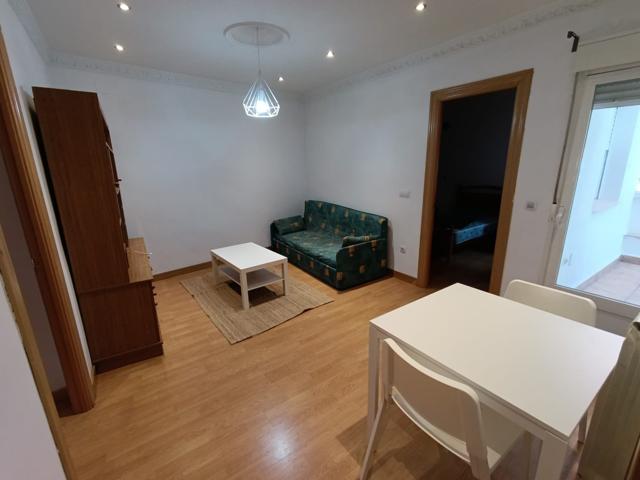 Piso En alquiler en Circular, Valladolid photo 0