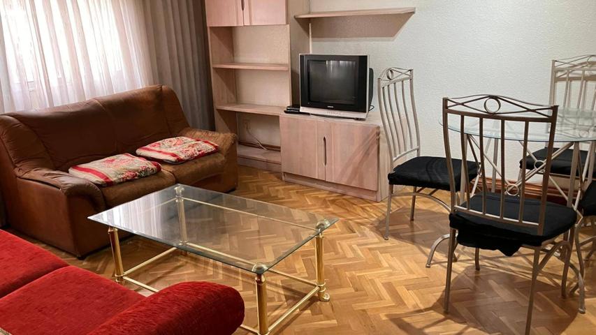 Piso En alquiler en Batallas-San Juan, Valladolid photo 0