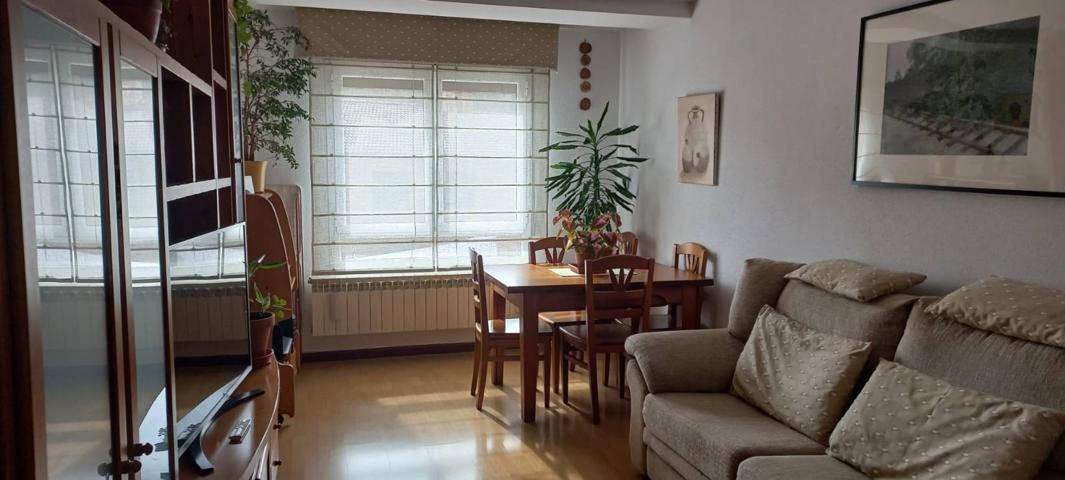Piso En venta en San Leonardo De Yagüe, San Leonardo De Yagüe photo 0
