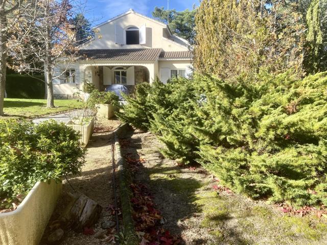 Casa En venta en Marugán photo 0