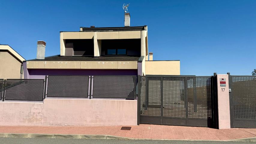 Casa En alquiler en Vegas De Matute photo 0