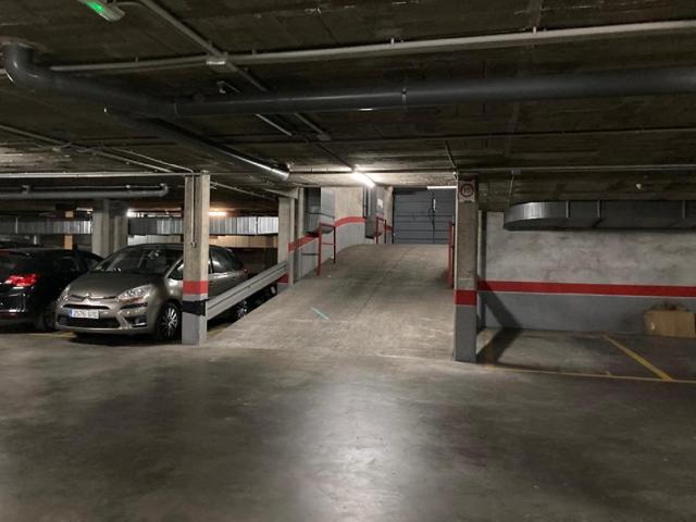 Parking En alquiler en Front Maritim, Badalona photo 0