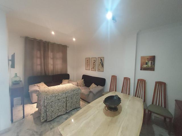 Unifamiliar Pareada En alquiler en Zafra, Zafra photo 0