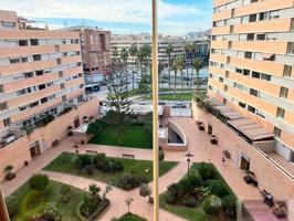 Piso En alquiler en Plaza De La Solidaridad, Perchel Sur, Málaga photo 0