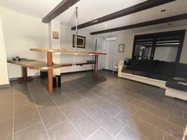 Local En venta en Piscinas Municipales, Reus photo 0