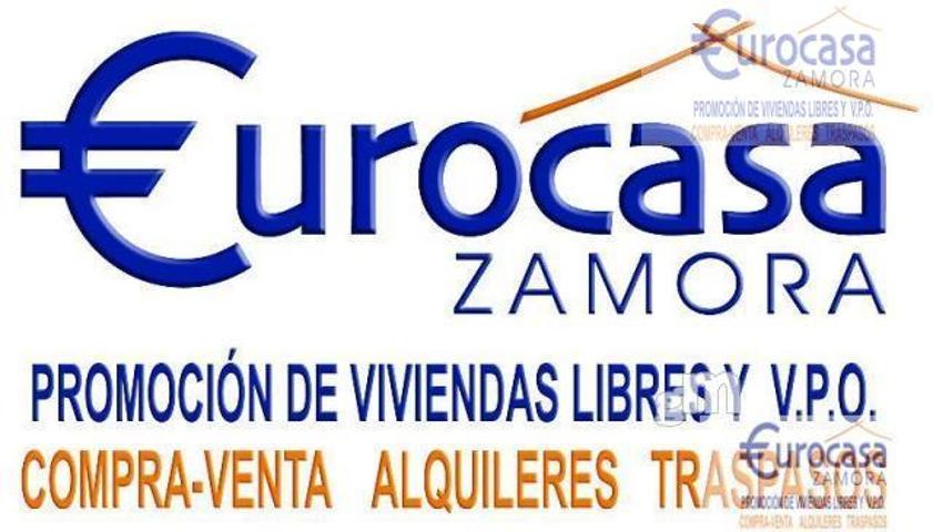 Local En venta en Candelaria Ciudad Deportiva, Zamora photo 0
