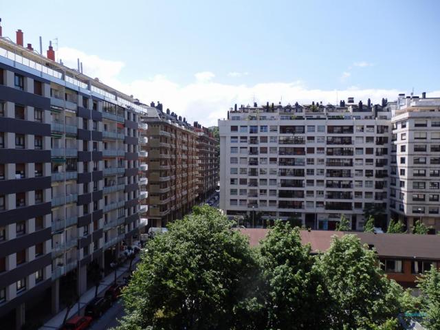 Piso En alquiler en Amara Berri, Donostia-San Sebastián photo 0