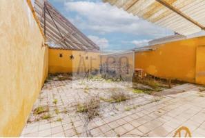 Casa En venta en Carlos Morales, 25, Cozar, Cózar photo 0