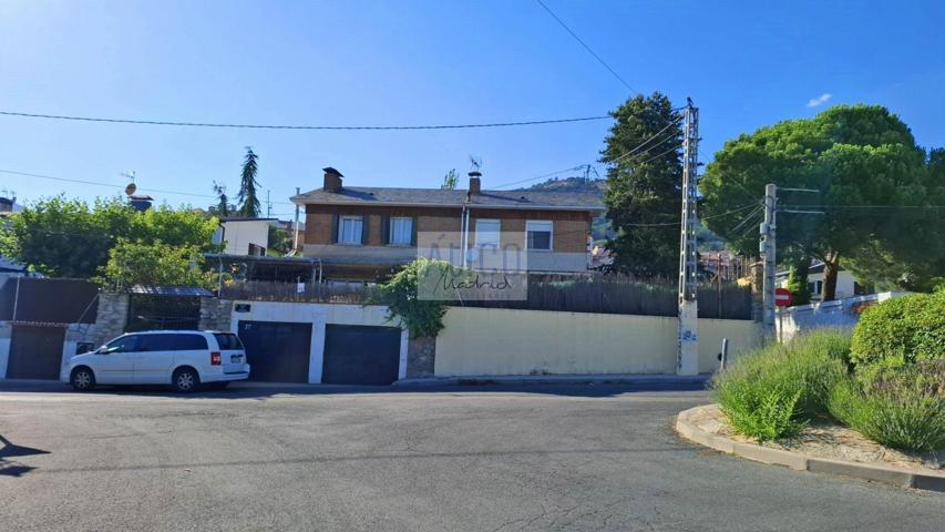 Unifamiliar Pareada En venta en Miraflores Zona Arenas, Miraflores De La Sierra photo 0