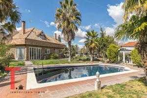 Casa En venta en Castillo - Campodón, Villaviciosa De Odón photo 0