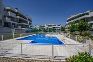 Piso En venta en Calle Junta De Castilla Y Leon, Valdepastores - Las Encinas, Boadilla Del Monte photo 0