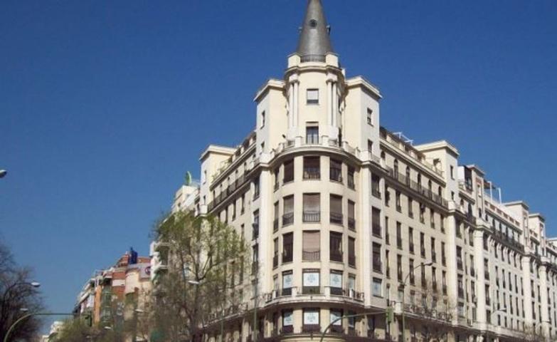 Otro En venta en Calle De O'Donnell, Retiro, Madrid photo 0