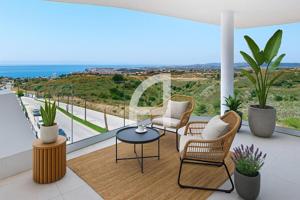 Piso En venta en Avenida Fuengirola, 10, El Higuerón, Fuengirola photo 0
