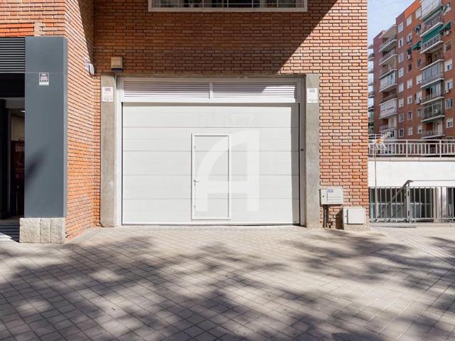 Parking Subterráneo En venta en Avenida De Baviera, Barrio De Salamanca, Madrid photo 0