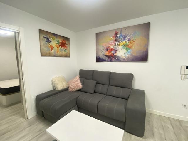 Loft En alquiler en Avenida De Italia, San Bernardo - Carmelitas - Campus, Salamanca photo 0