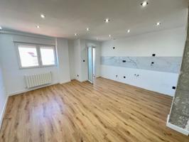 Piso En venta en Carretera De Ledesma, Pizarrales, Salamanca photo 0