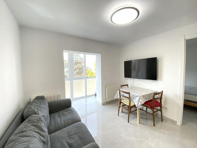 Piso En alquiler en San Bernardo - Carmelitas - Campus, Salamanca photo 0