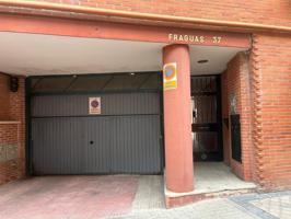 Parking Subterráneo En venta en Calle De Las Fraguas, Barajas, Madrid photo 0