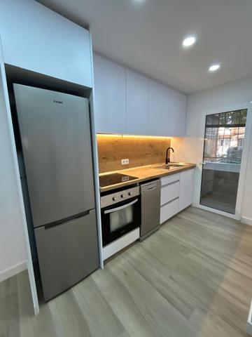 Piso En venta en Cl Alcañiz, Barajas, Madrid photo 0