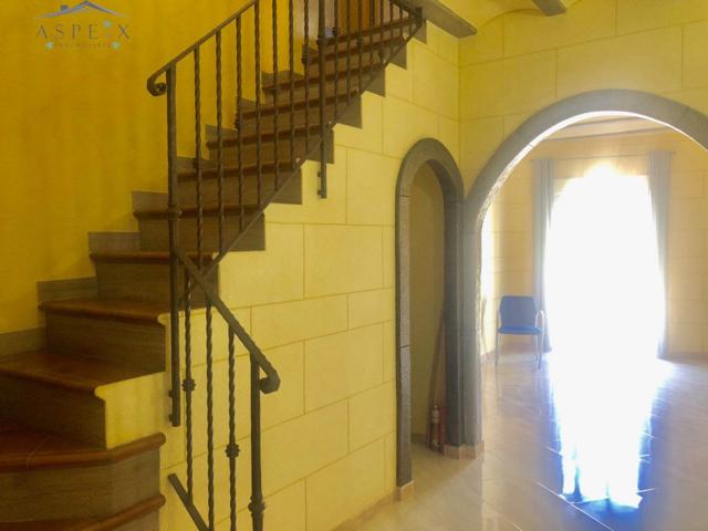 SE VENDE CASA REFORMADA EN ASPE photo 0
